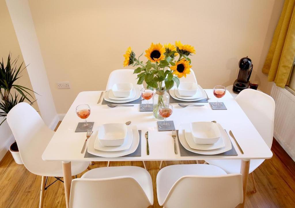Stylish Norwich Stay Near Cathedral With Parking Εξωτερικό φωτογραφία